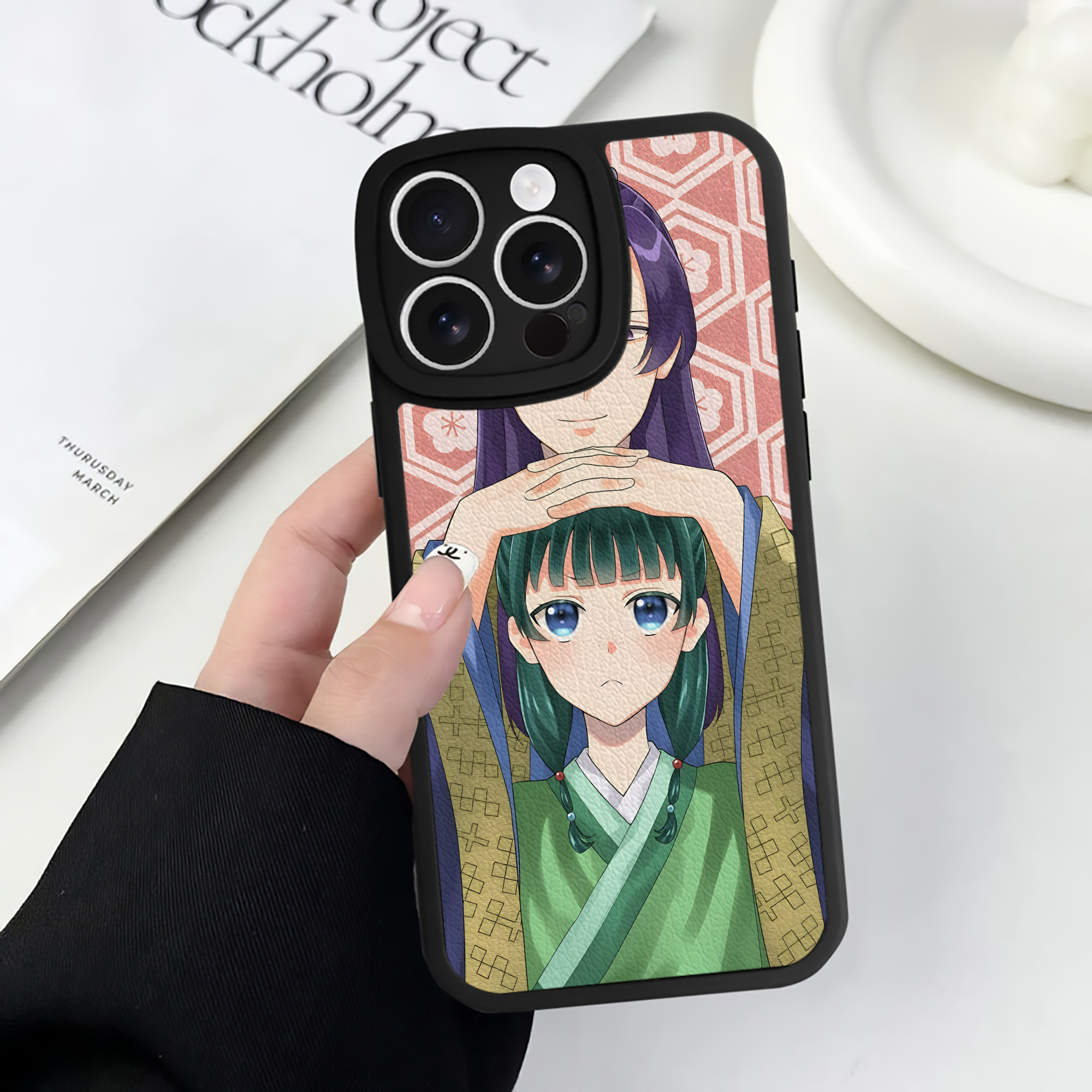 （画像用） 薬屋のひとりごと The Apothecary Diaries 【iPhone 16シリーズ対応】シリコンスマホケース（レザー調） 材質：シリコン
